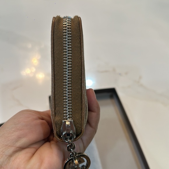 Gucci Wallet - Picture 9 of 12